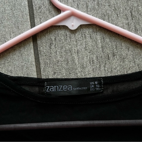 Mesh long sleeve top - Picture 3 of 3